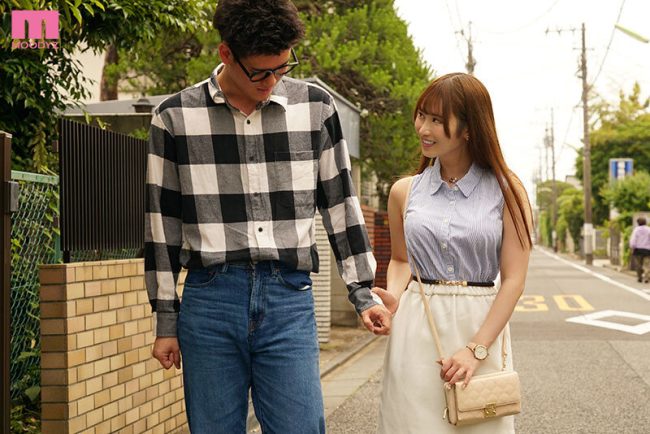 初彼女　ヤリサー　酔わされ寝取られ輪姦