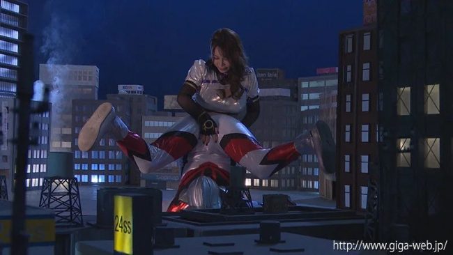 悪の女宇宙人 巨大ヒーロー逆レイプ